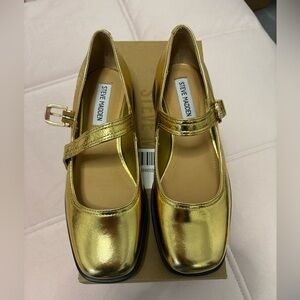 Steve Madden Delancy Metallic Gold Leather Flats
